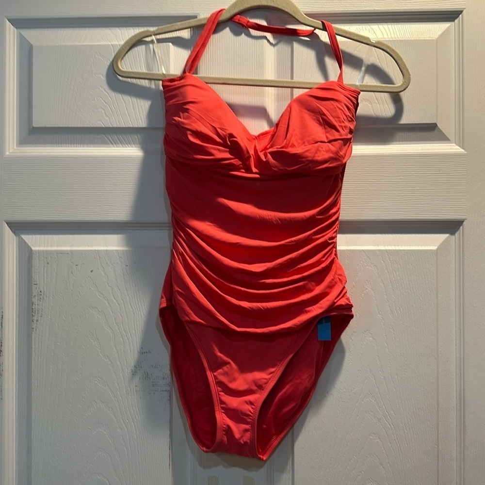 NWT! Bleu Rod Beattie Kore Twist Bandeau One Piece Swimsuit 6 Halter